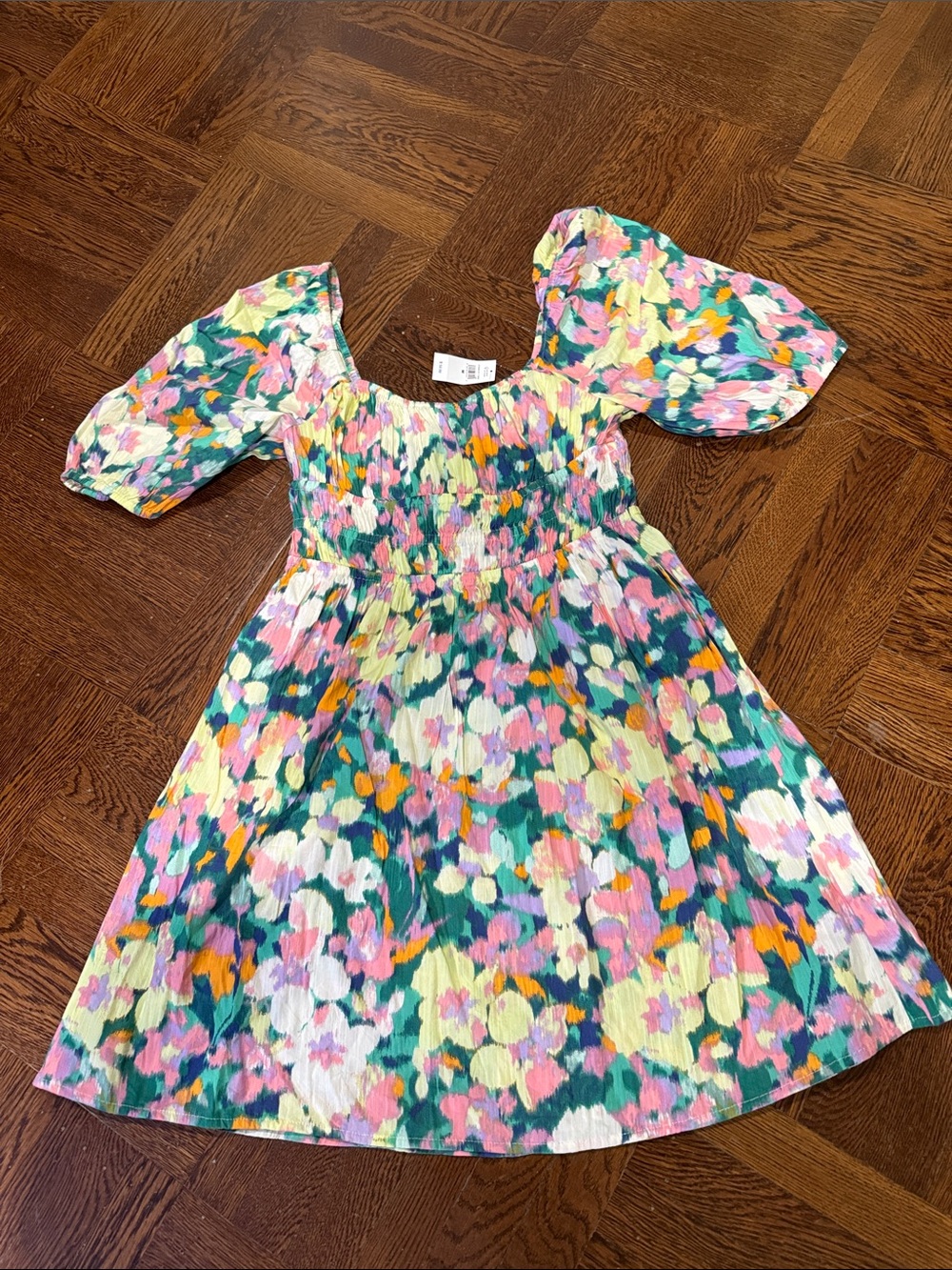 GAP Floral Puff-Sleeve Smocked Dress in Pink, Green, Yellow, White NWT